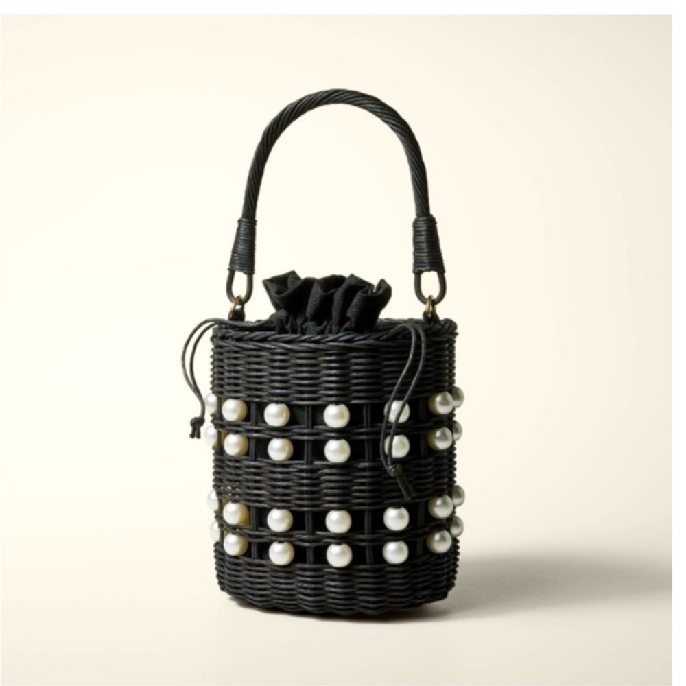 Kate spade X target black woven basket bag with Pearl accent Nwt sold out spring